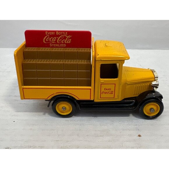 Vintage Coca Cola Die-Cast Metal Toy Vehicle by Lledo Boxed 1985 - Picture 5 of 14
